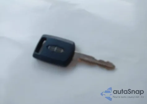 2003 Lincoln Town Car Executive из США, поврежденный, VIN 1LNHM81W23Y681045